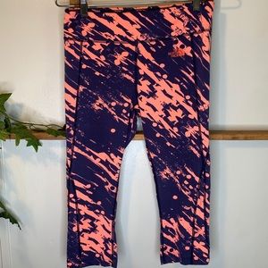 THE NORTHFACE pink/blue Capri yoga pants. M